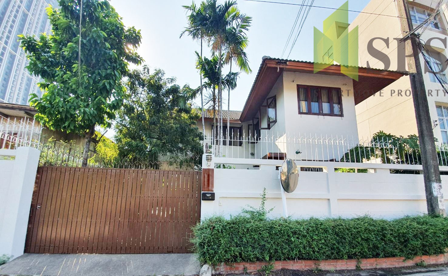 For Rent Single House near BTS Punnawithi Sukhumvit 101 บ้านให้เช่าใกล้บีทีเอสปุณวิถี สุขุมวิท 101 ( SPSPE314)