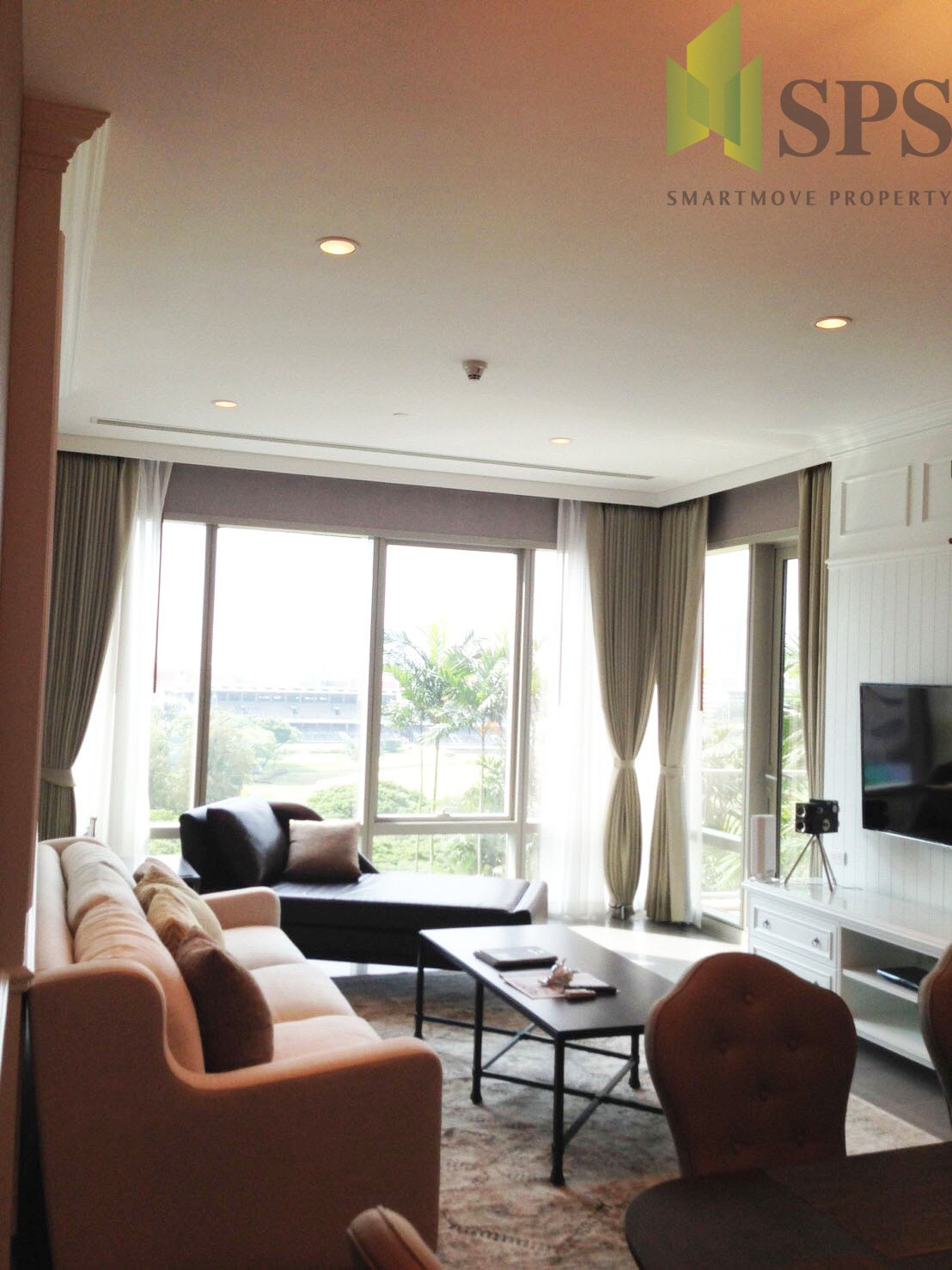 FOR RENT SUPER LUXURY UNIT WITH A GOOD VIEW at 185 Rajadamri BKK CENTER (SPS-LN185-06)