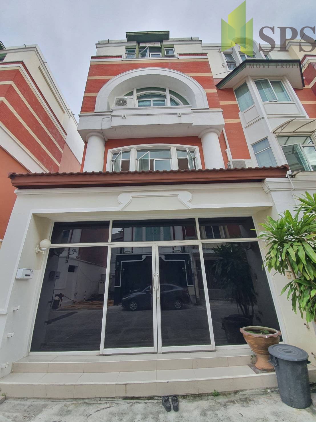 Townhome for SALE in Sukhumvit 103 (SPSP389)