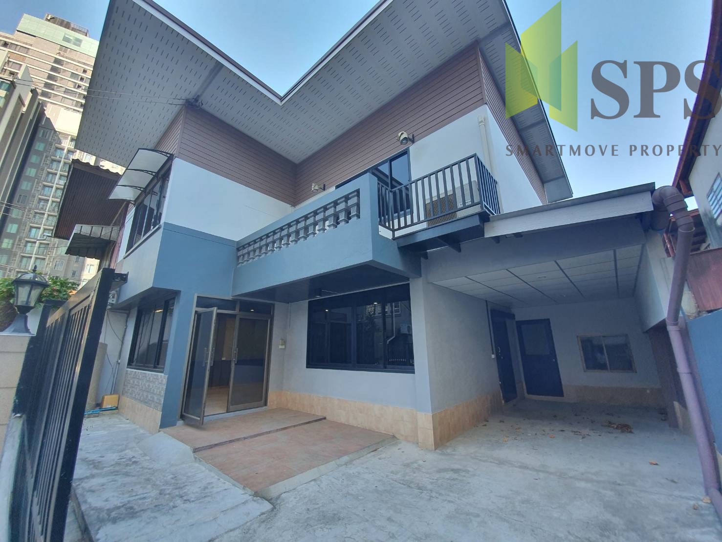 For Rent Single house for Home office in Ekkamai (SPSP405)