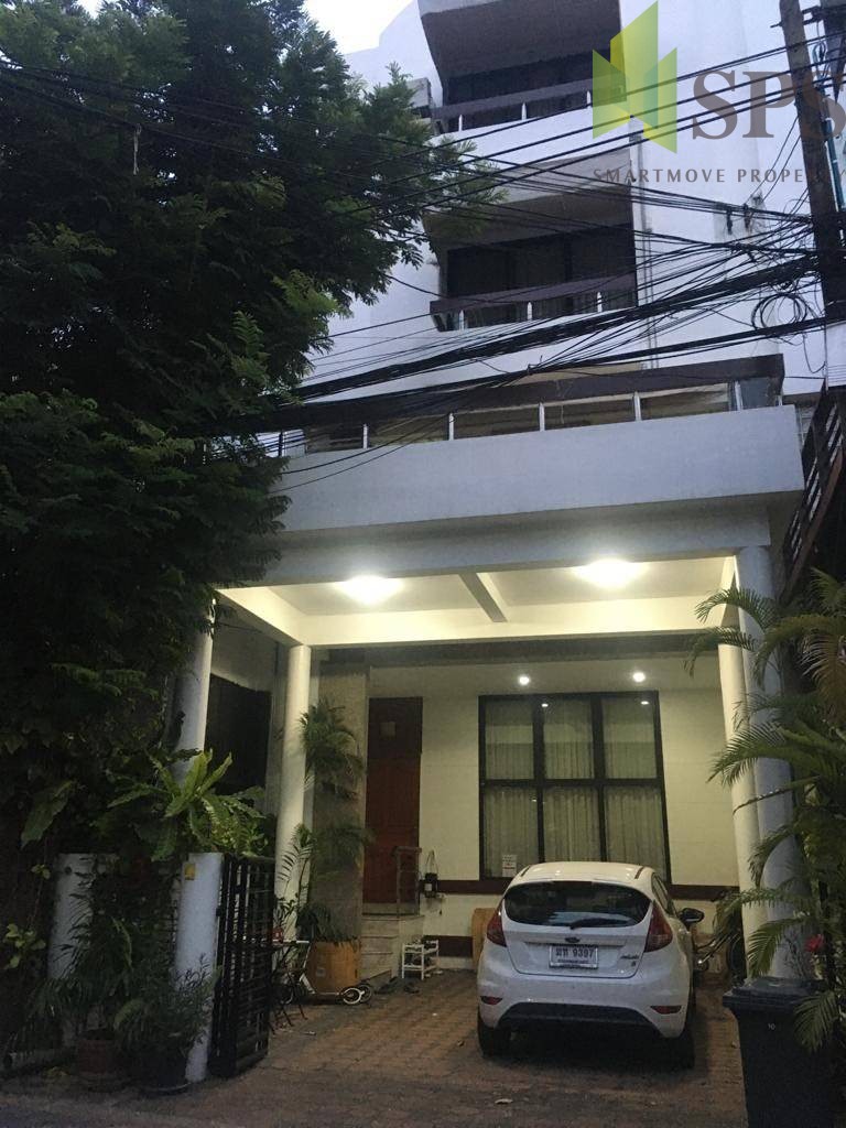 Sell/Rent Townhouse in Moo Ban Home Place Sukhumvit71 (SPSP415)