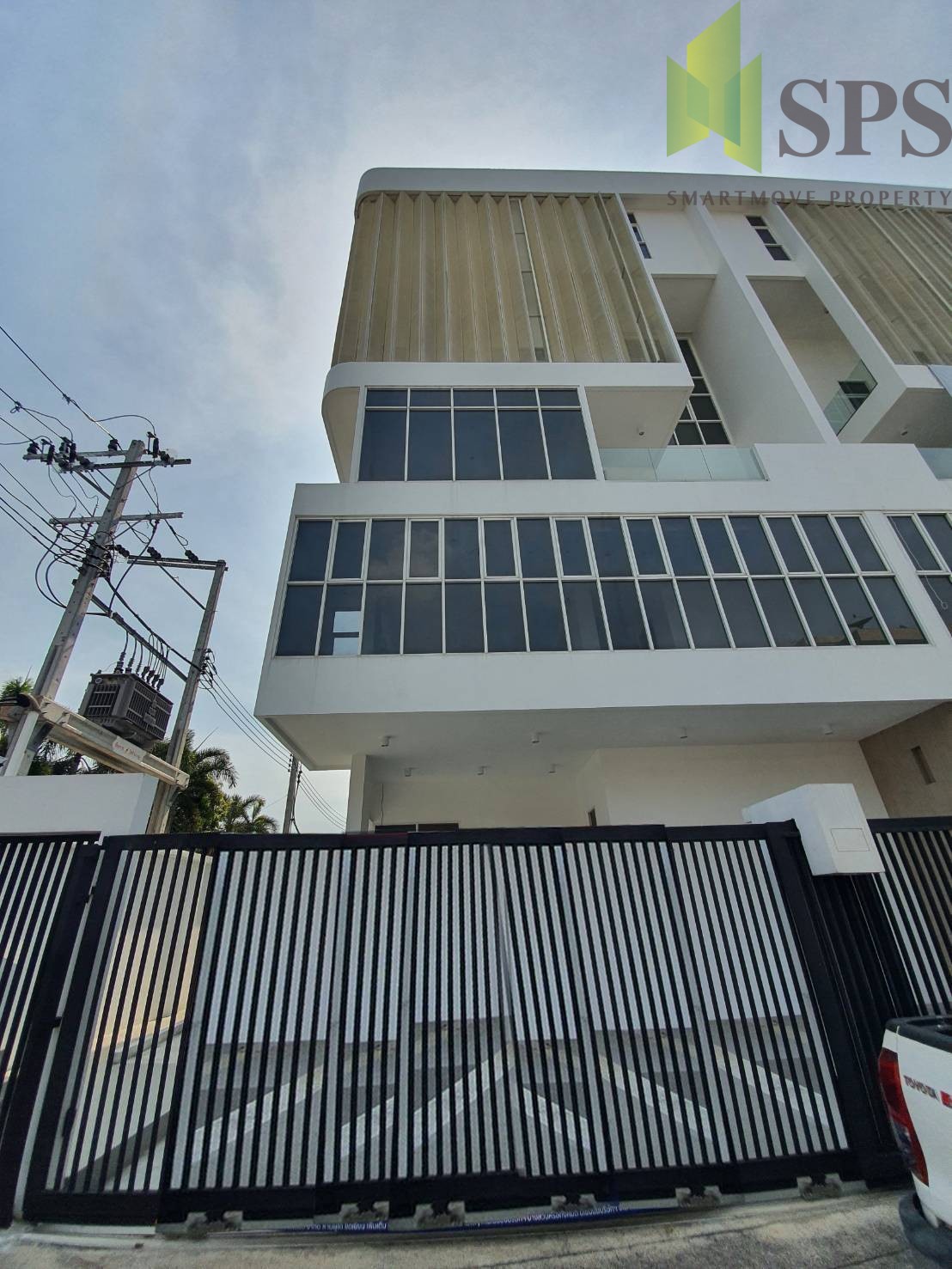 For RENT Home Office 5 Storey with Elevator in Srinakarin Soi 57 (SPSP430)