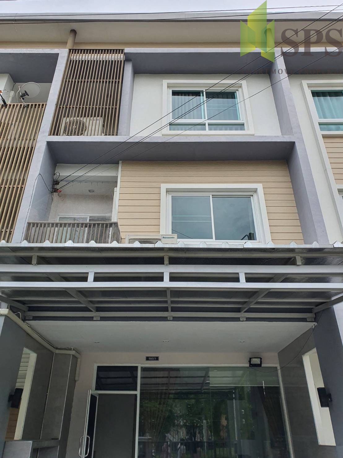 Modern Townhome for SALE and RENT at Sukhumvit 105 (SPSP437)
