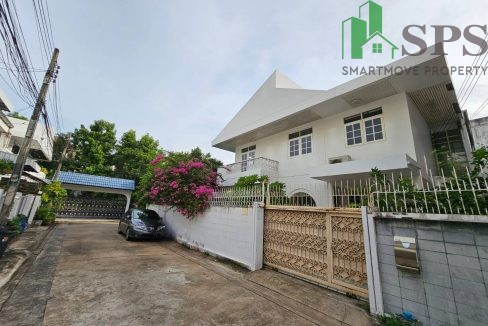 Single house for Rent in Soi Yen Akat 1 (SPSAM404) 02