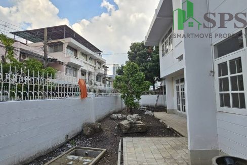 Single house for Rent in Soi Yen Akat 1 (SPSAM404)