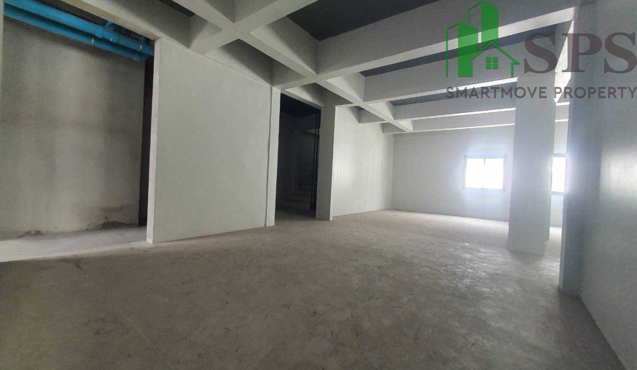 Commercial building for rent in Located in Soi Srinakarin (SPSAM468) 09