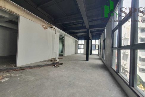 Commercial building for rent in Located in Soi Srinakarin (SPSAM468) 10
