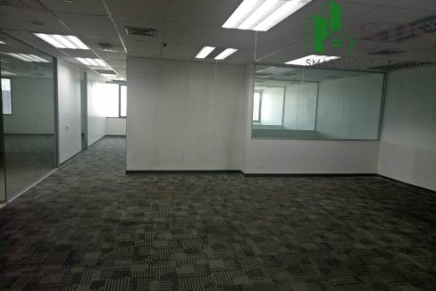 Office space for rent at Soi Lasalle 58. (SPSAM520) 02