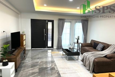 Townhome for rent in Soi Pridi Banomyong 14. (SPSAM517) 04