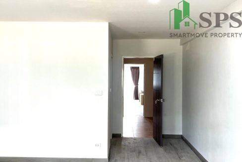 Townhome for rent in Soi Pridi Banomyong 14. (SPSAM517) 10