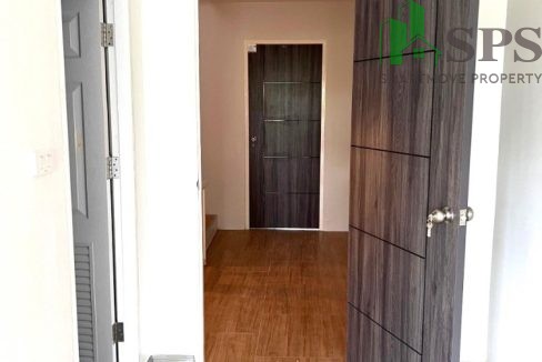 Townhome for rent in Soi Pridi Banomyong 14. (SPSAM517) 12