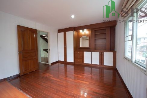 Townhouse for rent at Rama 3. (SPSAM516) 09