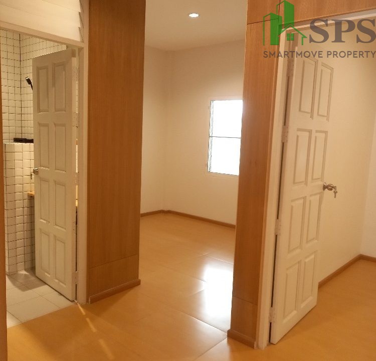 Townhouse for rent located in Soi Udomsuk. (SPSAM470) 09