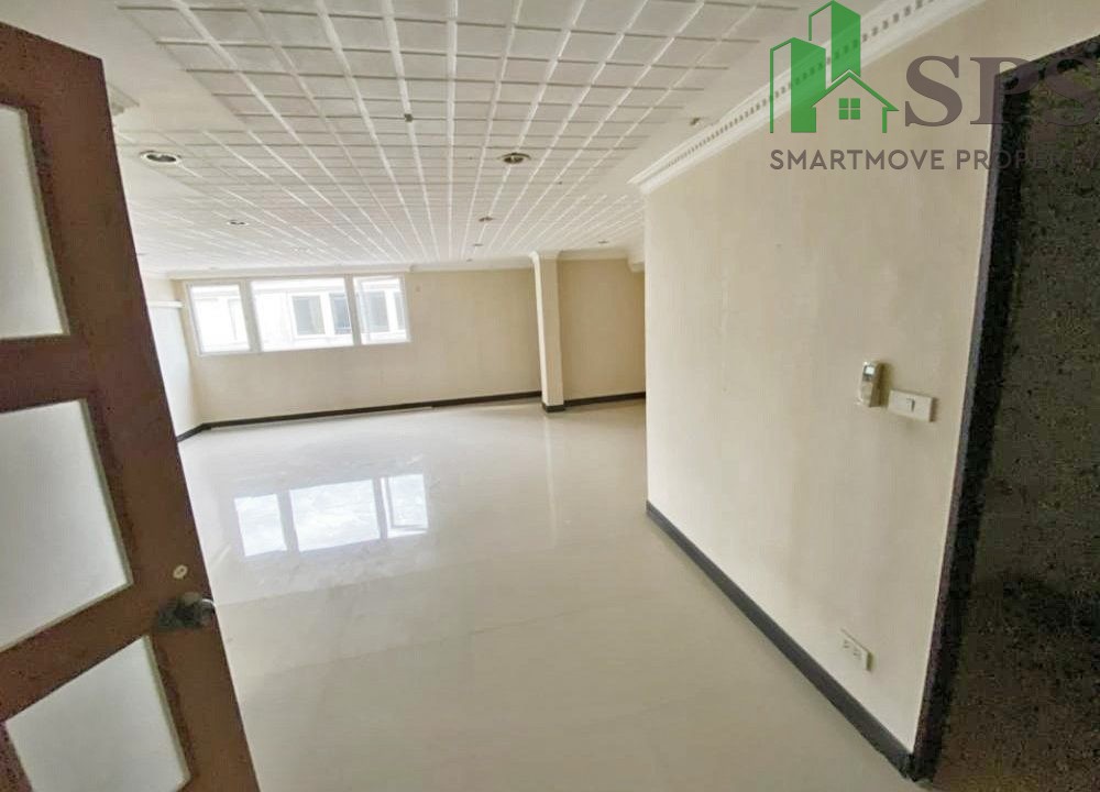 Commercial building for rent in Rama 9. (SPSAM545) 05