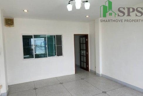 Commercial building for rent located in Soi Sukhumvit 105.(SPSAM620) 06