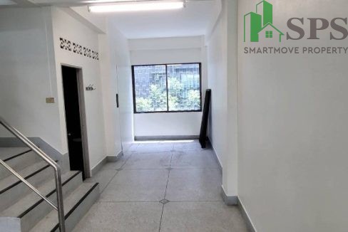 Commercial building for rent located in Soi Sukhumvit 105.(SPSAM620) 09