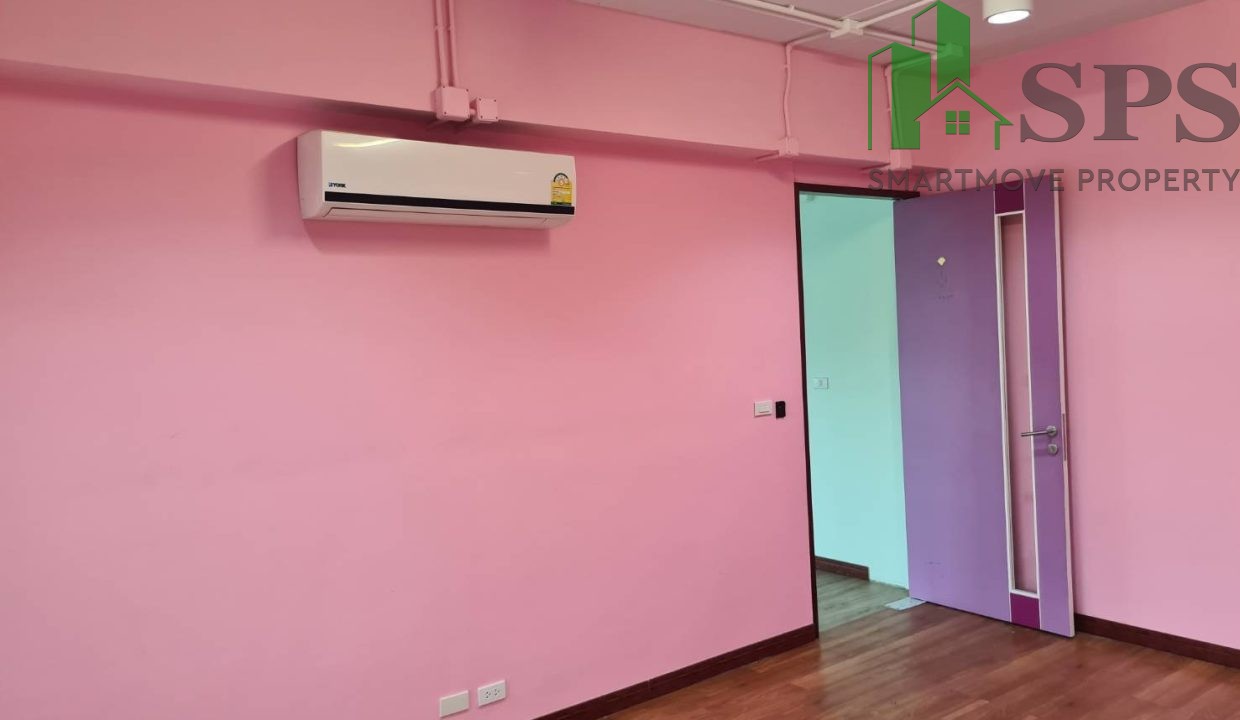 Office building for rent at Srinakarin. (SPSAM631) 14