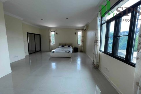Single house for rent at Ratchaprarop Road. (SPSAM598) (10)