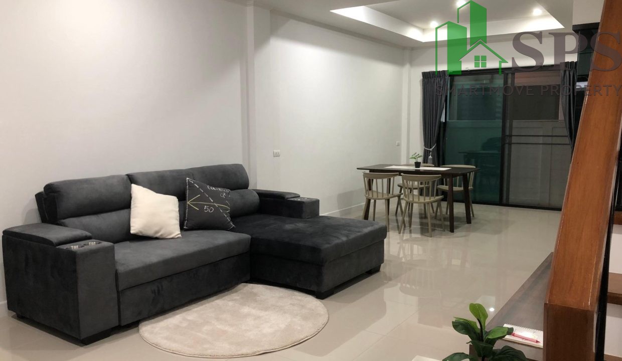 Townhome for rent Supalai Essence Ladprao. (SPSAM643) 02