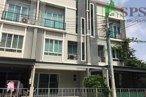 Townhome for rent, Patio Pattanakarn 38. (SPSAM771) 01