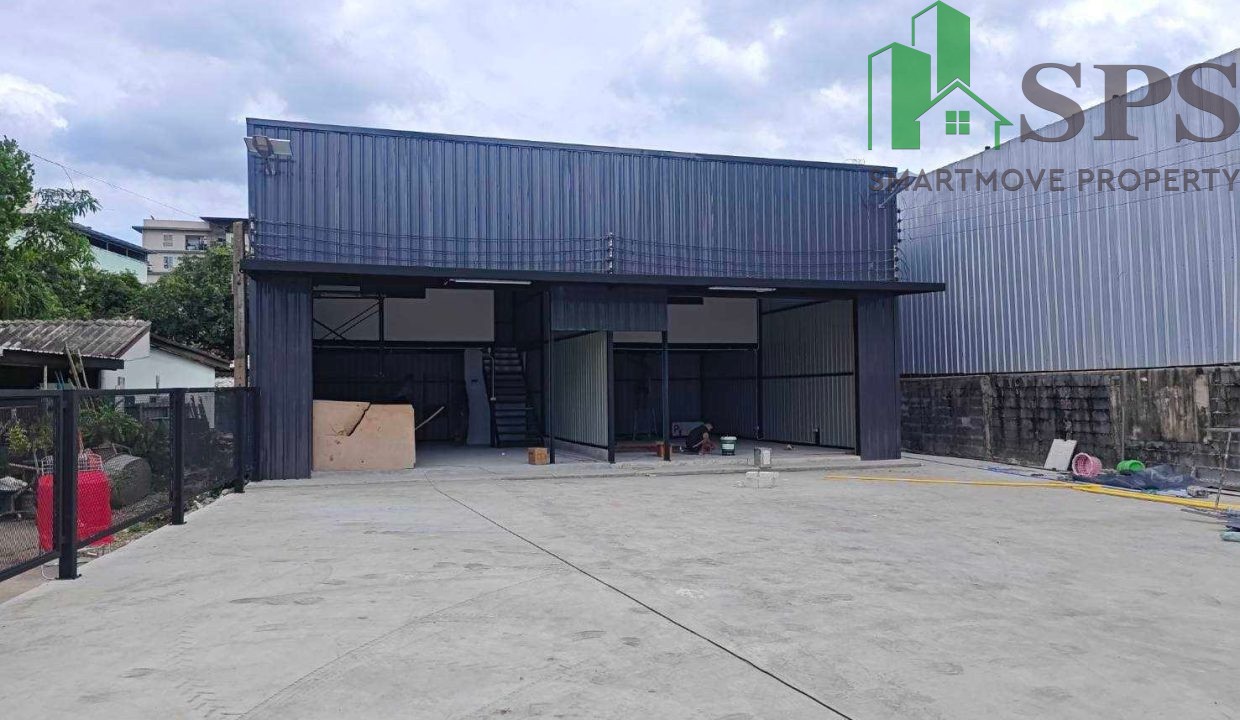Warehouse + office for rent near BTS On Nut. (SPSAM768) 05