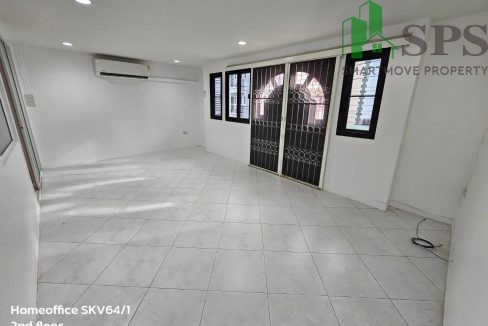 Newly renovated home office for rent near Punnawithi BTS (SPSAM833) 12