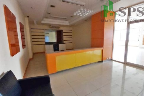 Office space for rent, Bangna Complex Building. (SPSAM882) 02