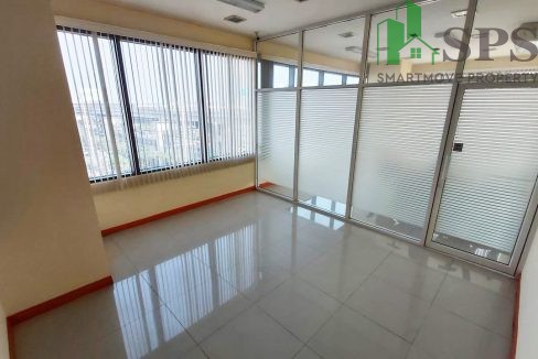 Office space for rent, Bangna Complex Building. (SPSAM882) 09