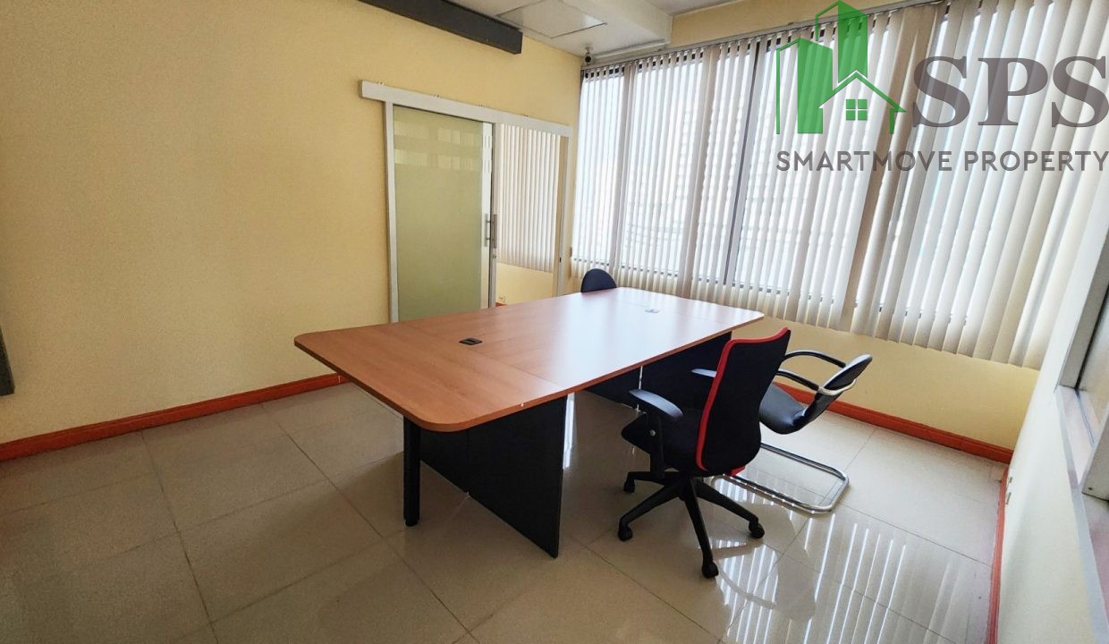 Office space for rent, Bangna Complex Building. (SPSAM882) 15