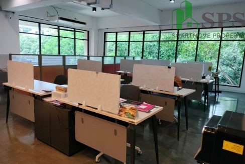 Office space for rent at Deesinchai Building, Rama 3. (SPSAM881) 01