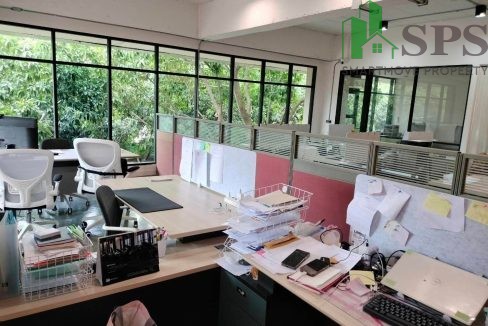 Office space for rent at Deesinchai Building, Rama 3. (SPSAM881) 02
