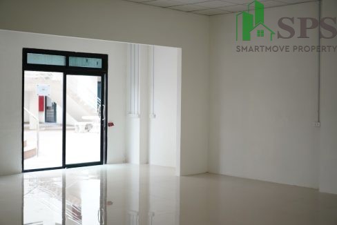 Office space for rent in Soi Sukhumvit 50. (SPSAM840) 02
