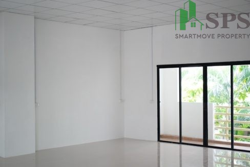 Office space for rent in Soi Sukhumvit 50. (SPSAM840) 05
