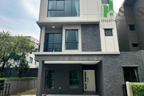 Single house for rent Baan Klang Muang Ramintra. (SPSAM890) 02