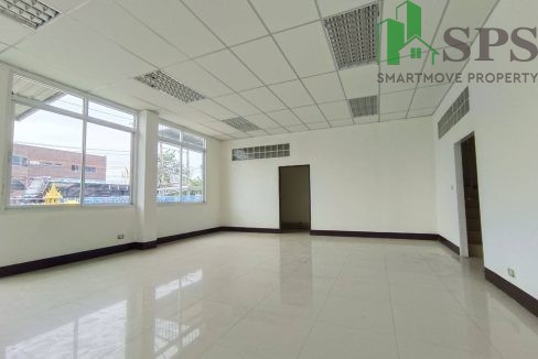 Warehouse and office for rent in Bang Phli, Samut Prakan. (SPSAM909) 12