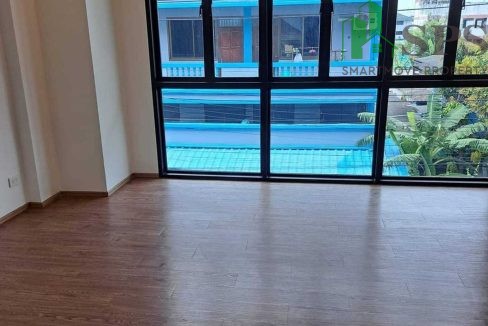 Home office for rent in Soi Lat Phrao 101. (SPSAM962) 08
