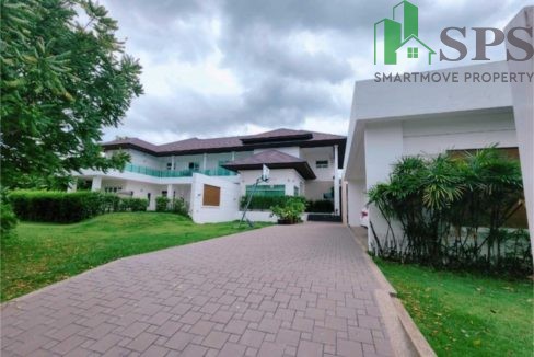 Mansion for rent in Windmill Golf Course, Bangna Trad Road, KM 10.5. (SPSA957) 01
