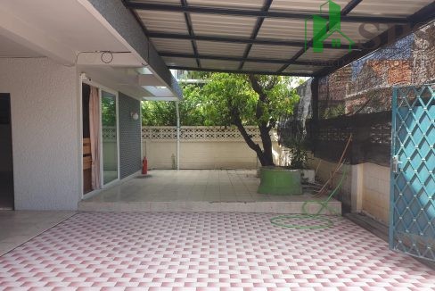 Single house for rent in Huai Khwang. (SPSAM1017) 02