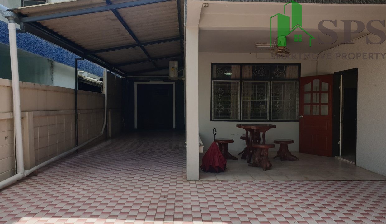 Single house for rent in Huai Khwang. (SPSAM1017) 04