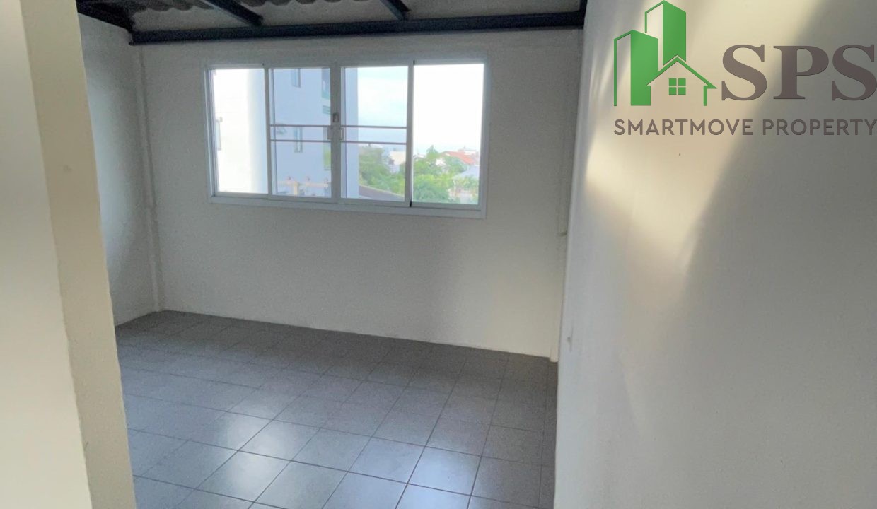 Townhome for rent in Soi Sukhumvit 65. (SPSAM943) 11