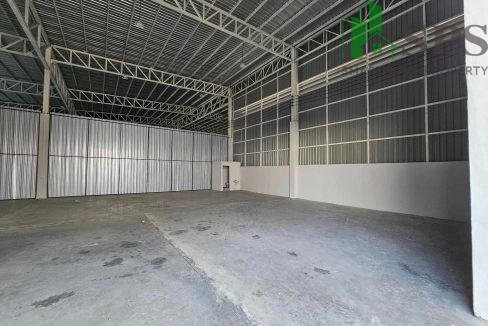 Warehouse for rent in Khlong Toei. (SPSAM964) 04