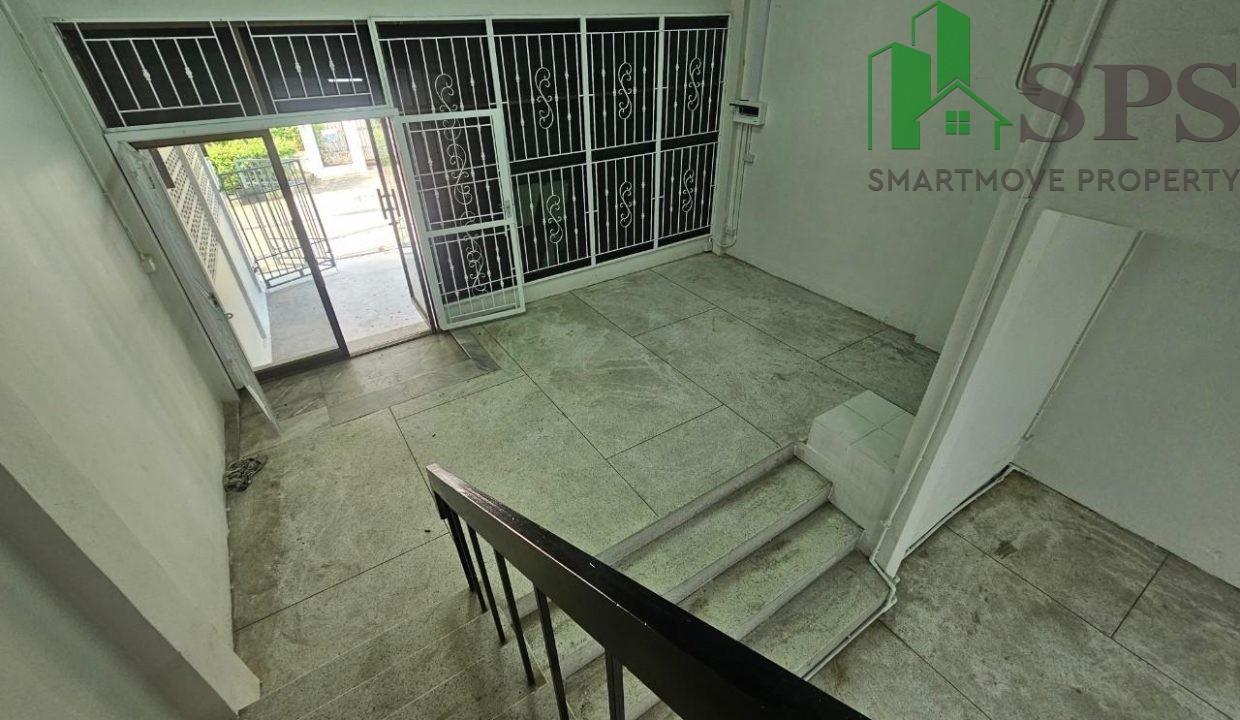 Townhome for rent located in Soi Sukhumvit 56 (SPSAM1111) 05