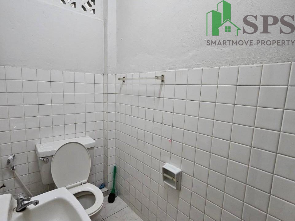 Townhome for rent located in Soi Sukhumvit 56 (SPSAM1111) 16
