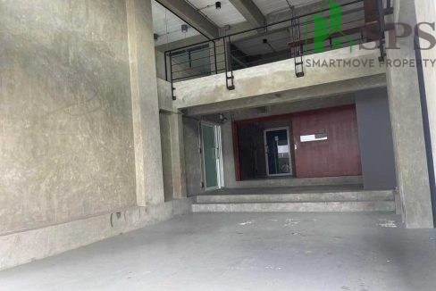 Commercial building for rent near Rama 9 and expressway (SPSAM1267) 03