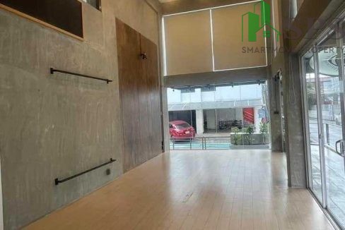 Commercial building for rent near Rama 9 and expressway (SPSAM1267) 04
