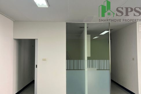 Office space for rent Kasemkij Building (SPSAM1330) 06