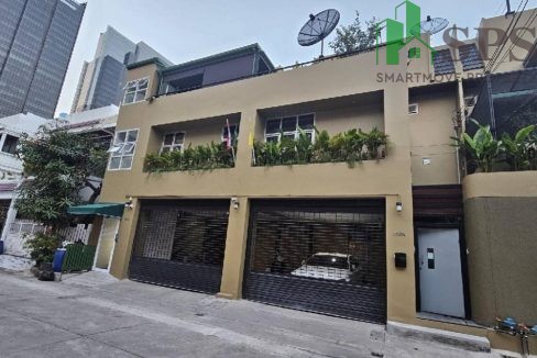 Office space for rent at the MCOT intersection, Thaweemit Soi 6 (SPSAM1328) 01