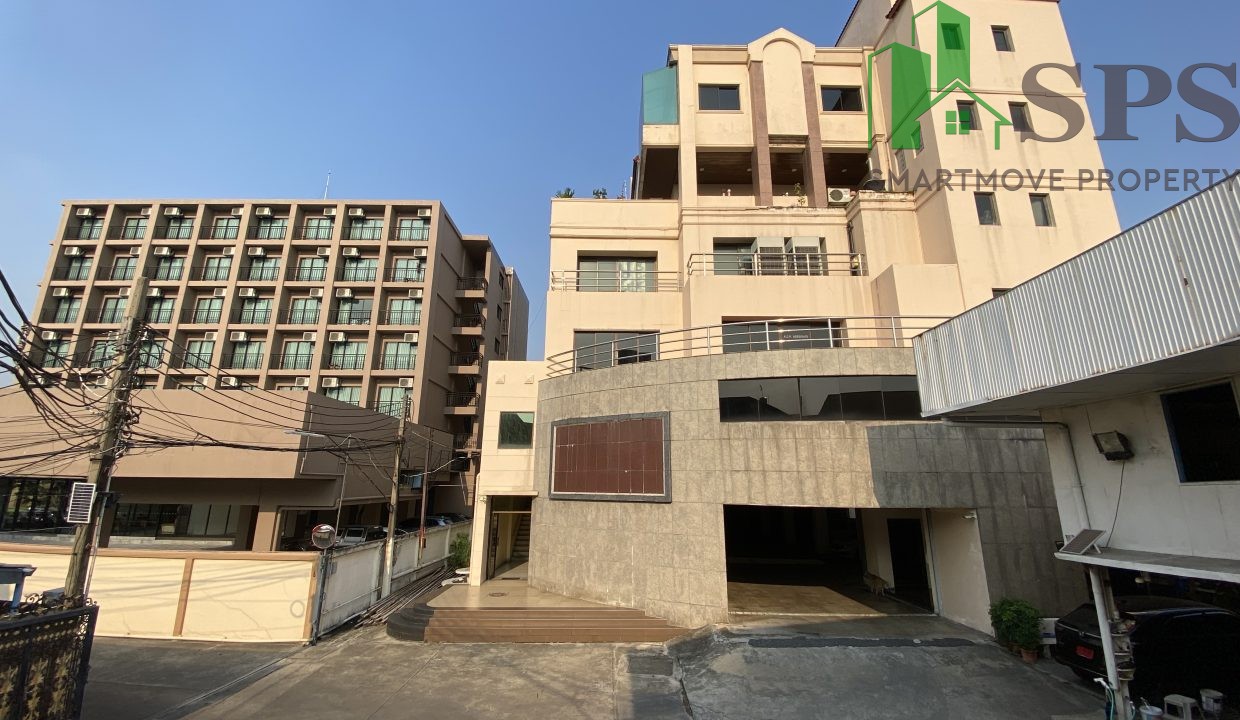 Office space for rent near BTS Bang Chak (SPSAM1243) 03