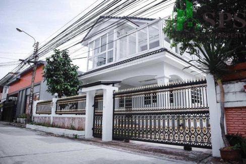 Single house for rent at Soi Lat Phrao, Wang Hin 18 (SPSAM1273) 01