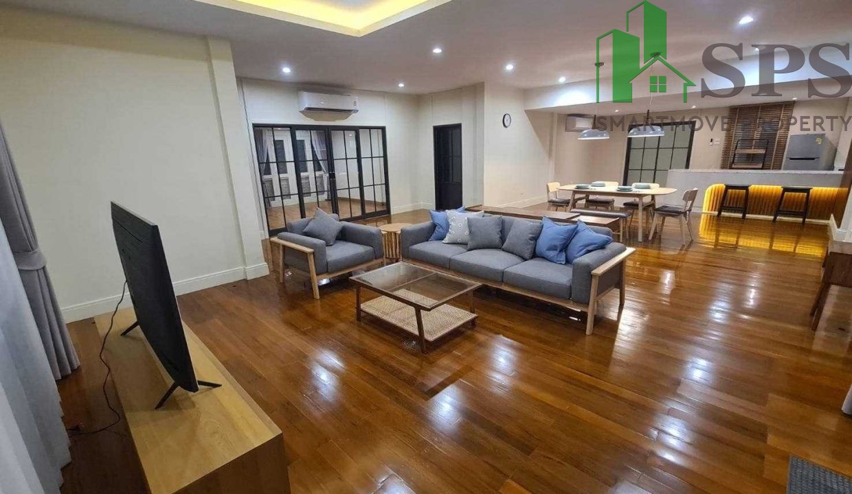 Single house for rent near BTS Phra Khanong (SPSAM1247) 04